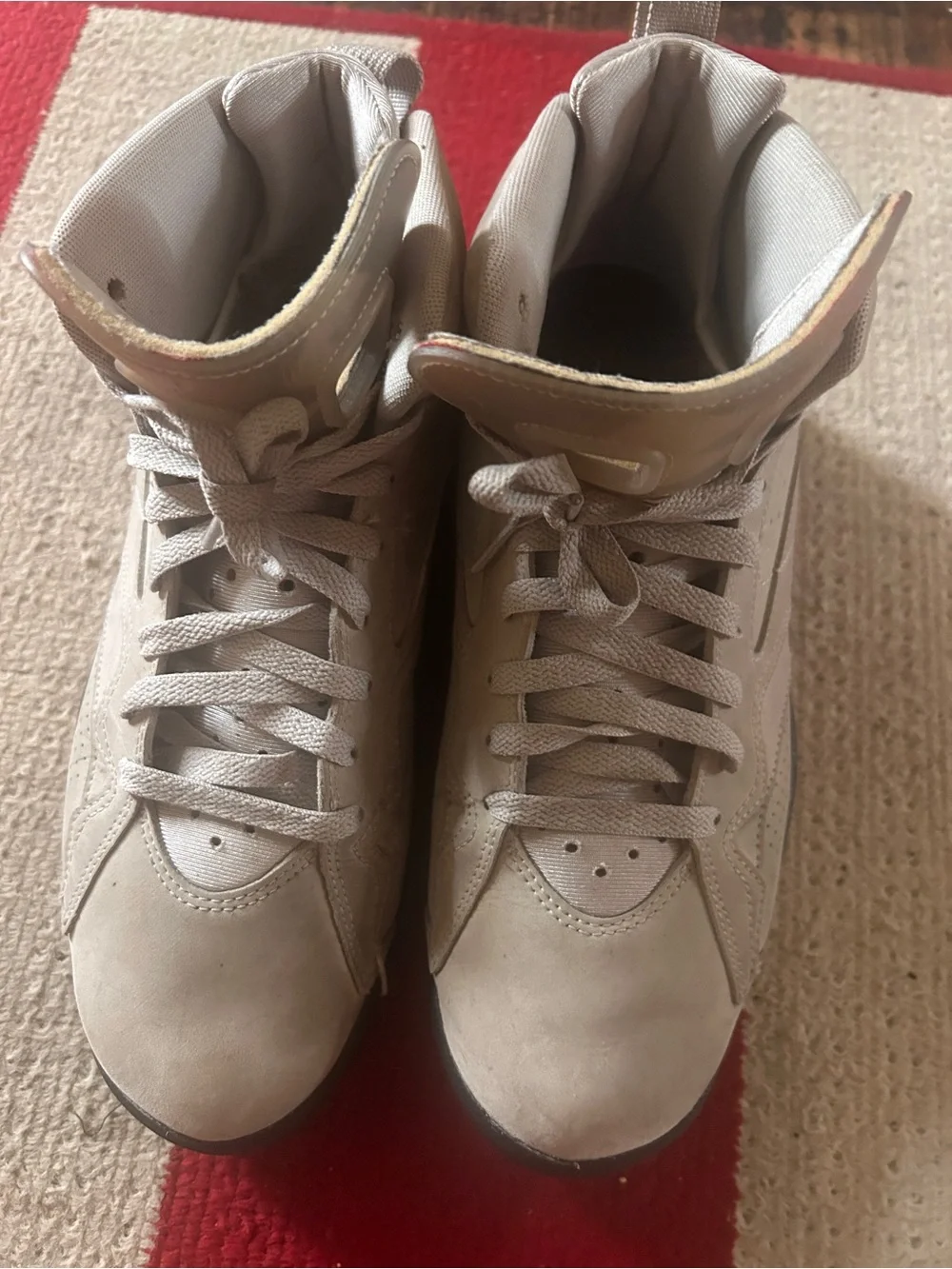 Jordan Men's Sneakers Taupe/Black